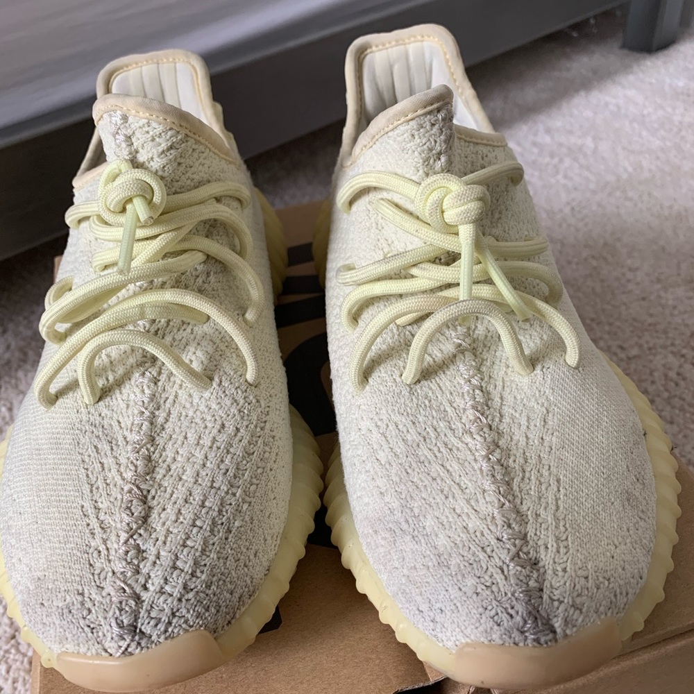 YEEZY BOOST 350 BUTTER - Picture 1 of 9